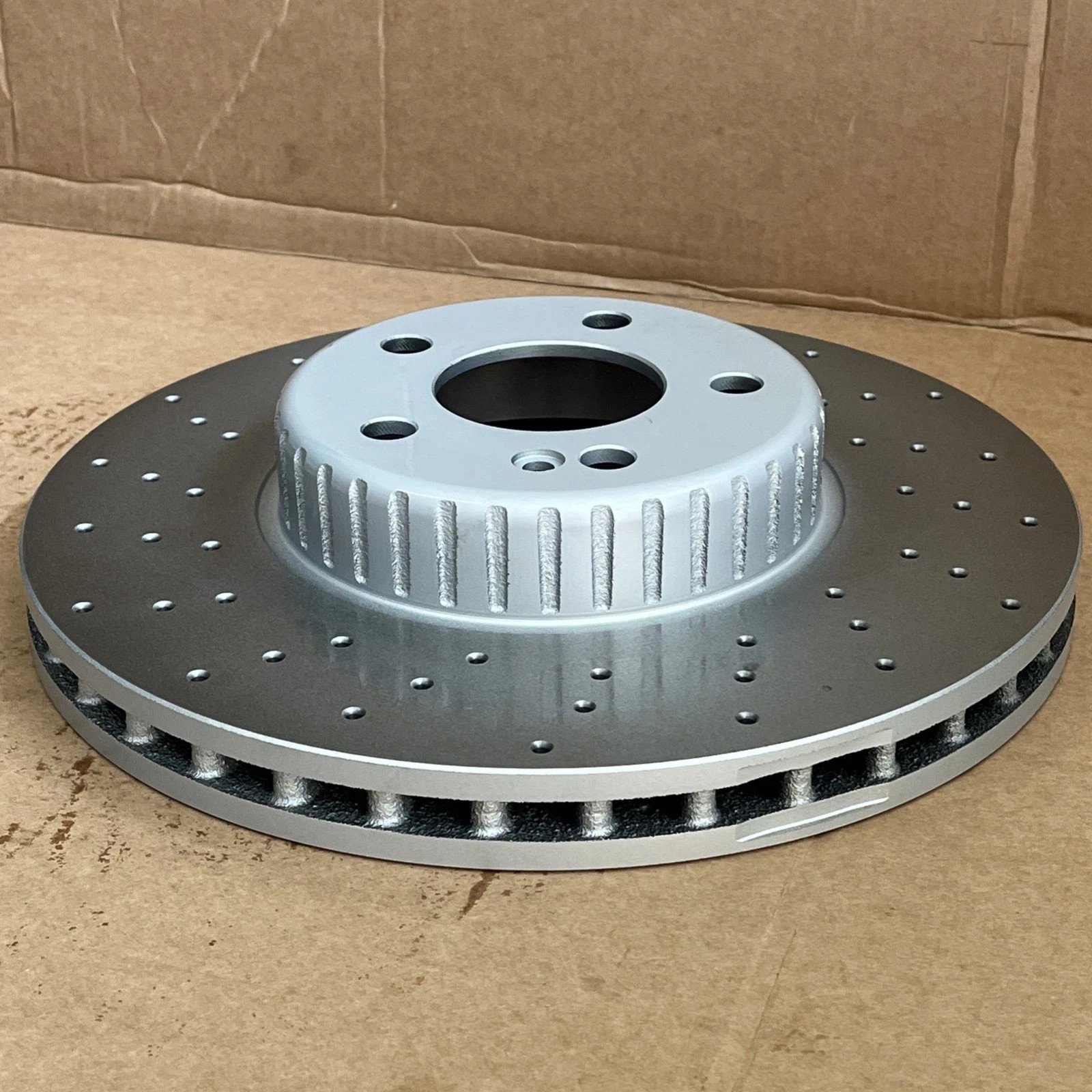 For Mercedes C-Class Front Brake Discs Drilled and Pads and Wire W205 AMG Sport, photo 2